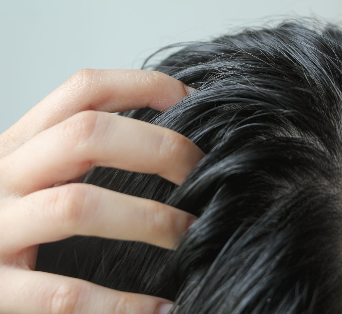 was tun gegen fettige haare?